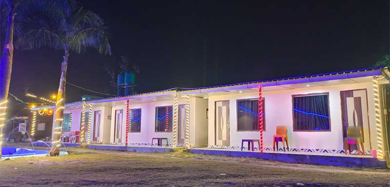 Riverside AC Cottages and Swiss Camps