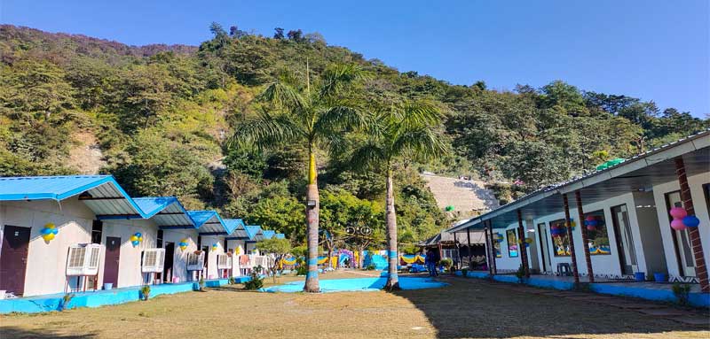 Riverside AC Cottages and Swiss Camps